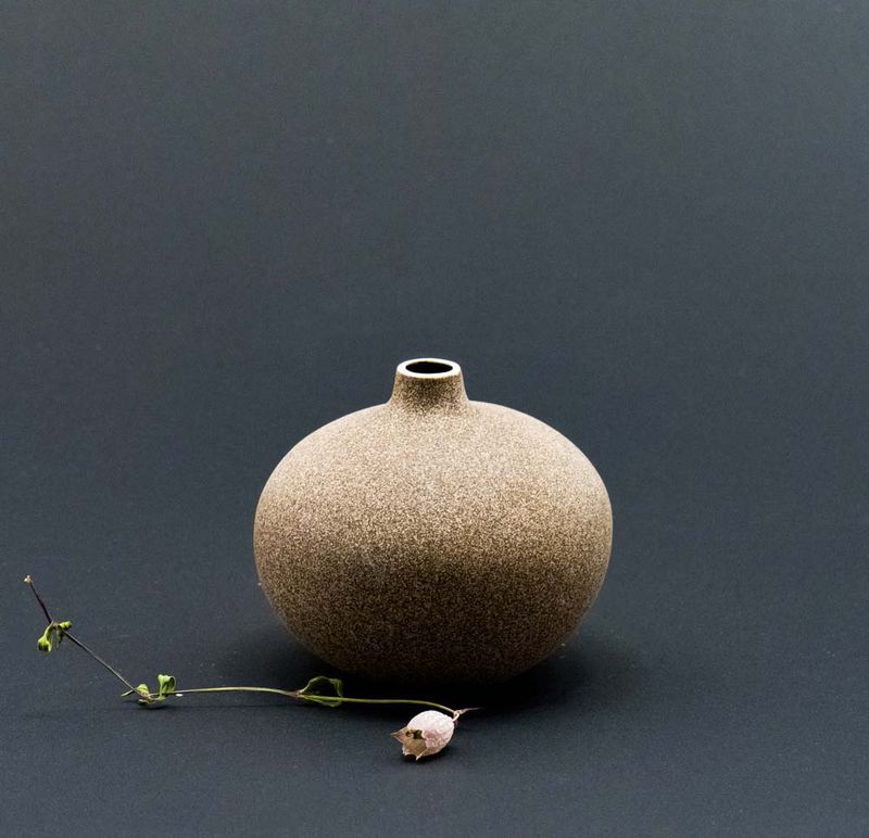 Vase Bari, Medium – Sand Dark