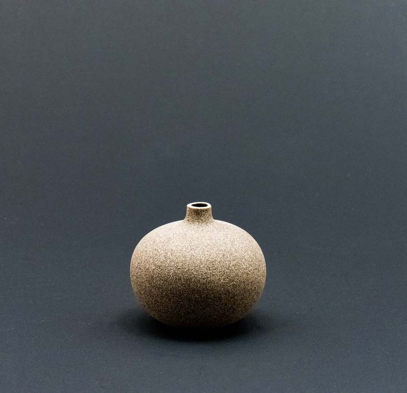 Vase Bari, Small – Sand Dark